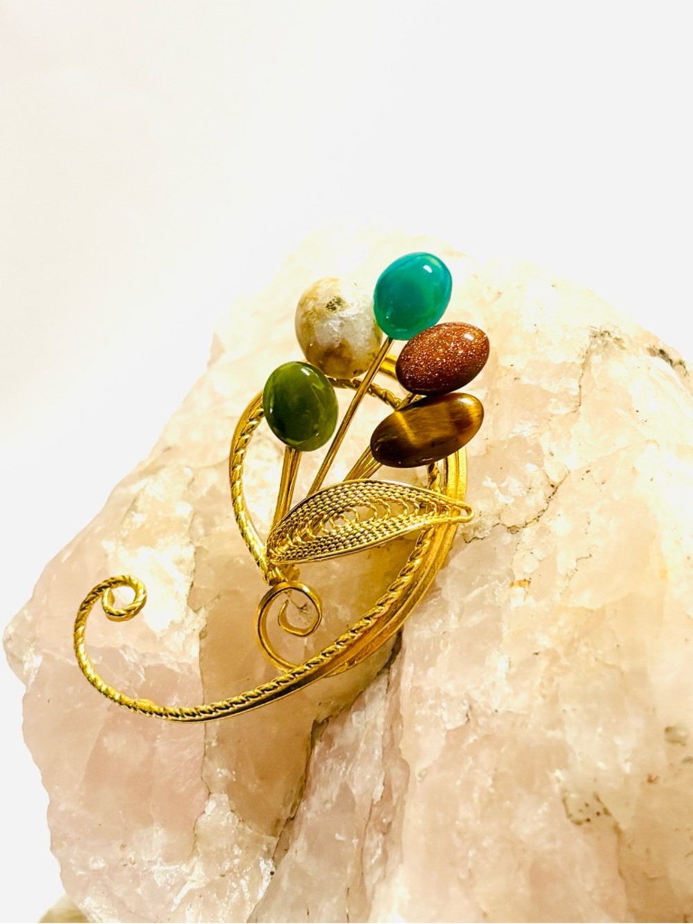 Beautiful Sorrento Gold Filigree Multi Stone Flower Spray Brooch/Pin